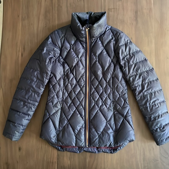 Athleta Quilted Diamond Navy Down Puffer size Small - Picture 3 of 12